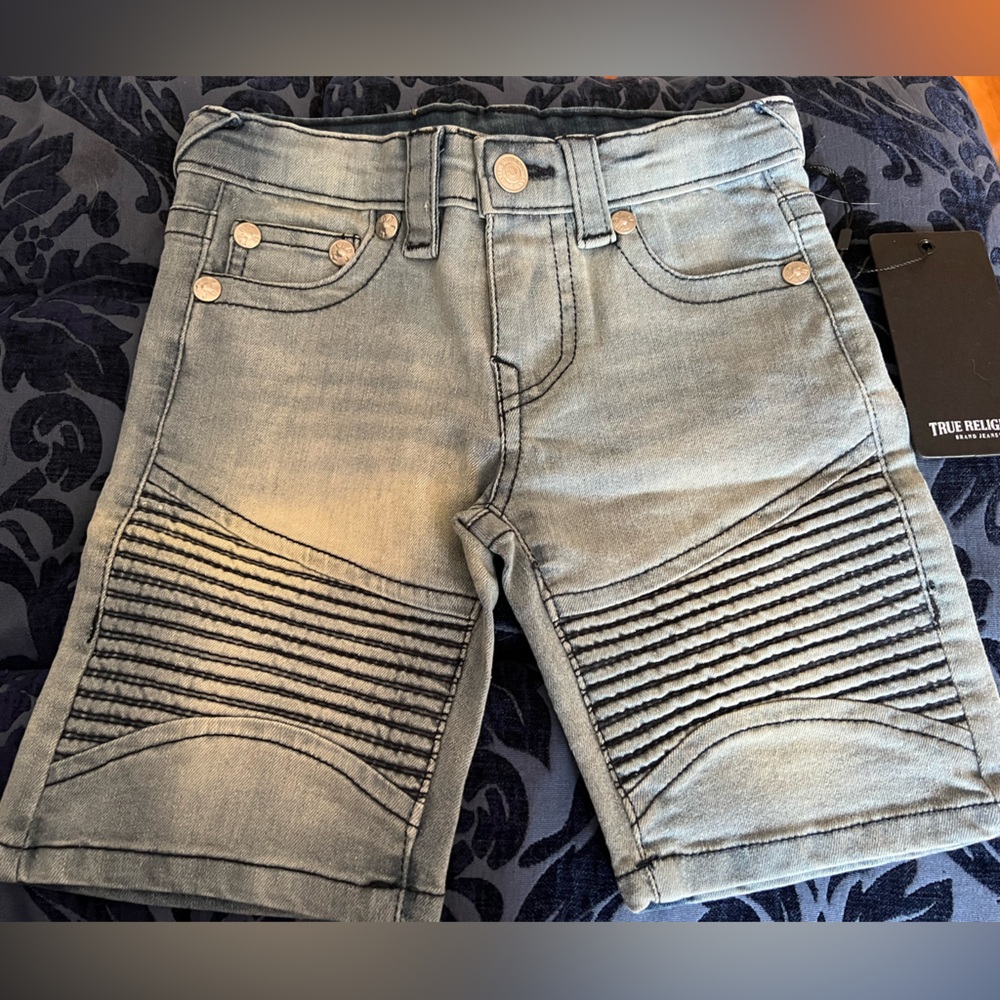 True Religion Geno Relaxed Slim Moto Stretch Denim Short NWT